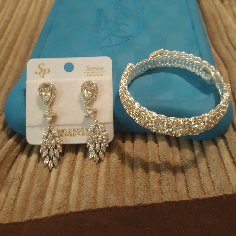 Earrings and bracelet